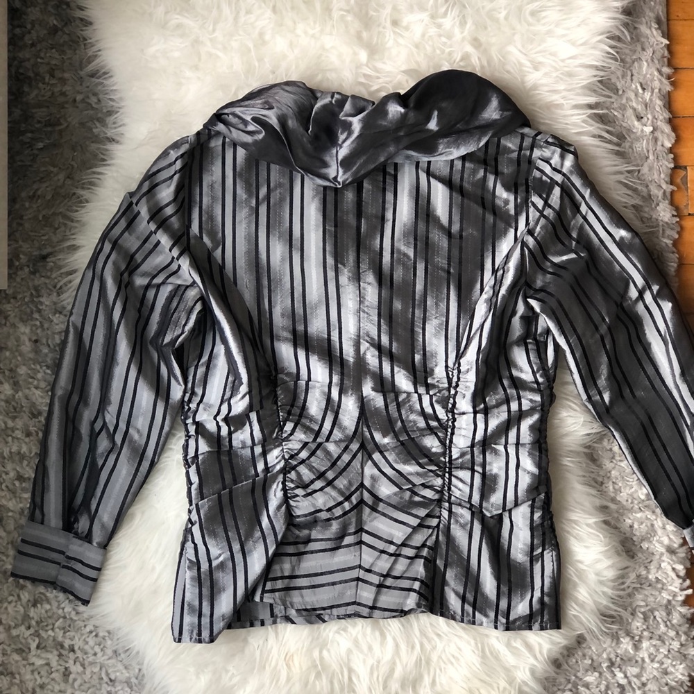 Puli Metallic Grey Striped Blouse - Picture 6 of 6